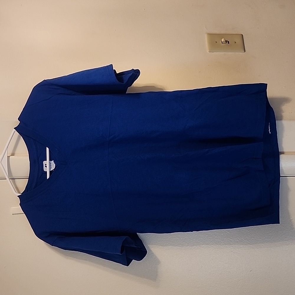 Russell Athletic V-neck Tee